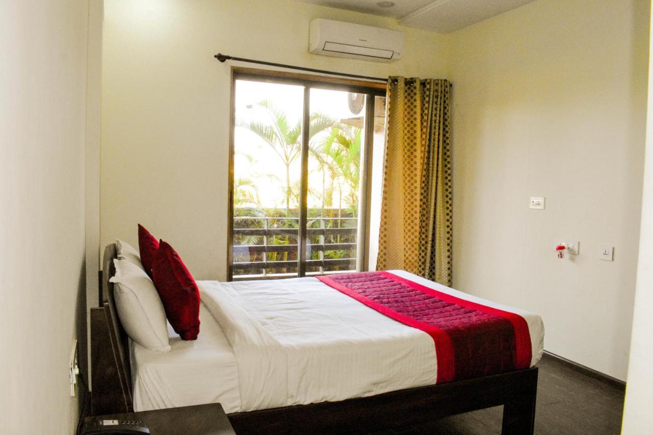 Vivaant Retreat And Conventions Hotel Igatpuri Kültér fotó